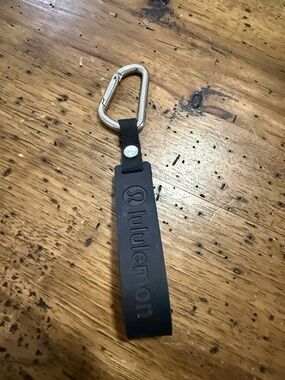 Lululemon black key chain